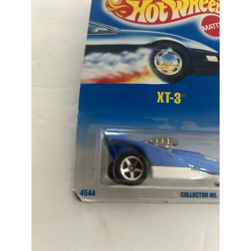 Hot Wheels XT-3 #230 Blue Card Blue White Diecast MOC